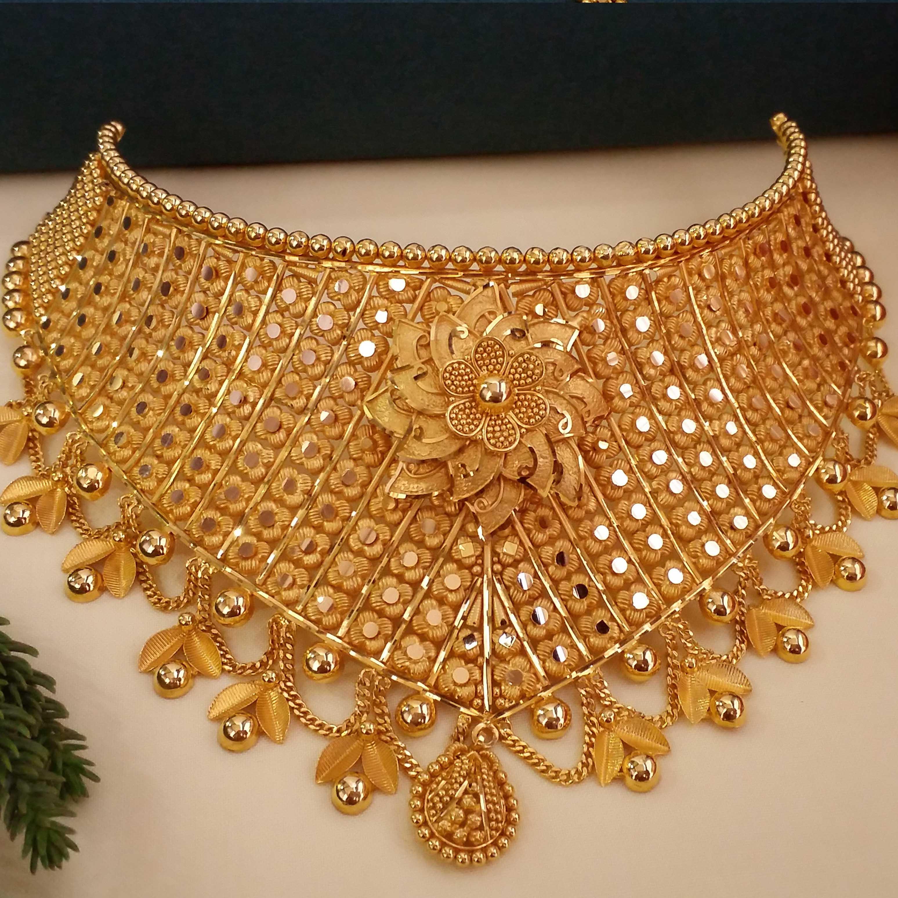 Gold Jewellery Image